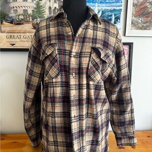VTG Beige & Black Plaid Flannel Jacket